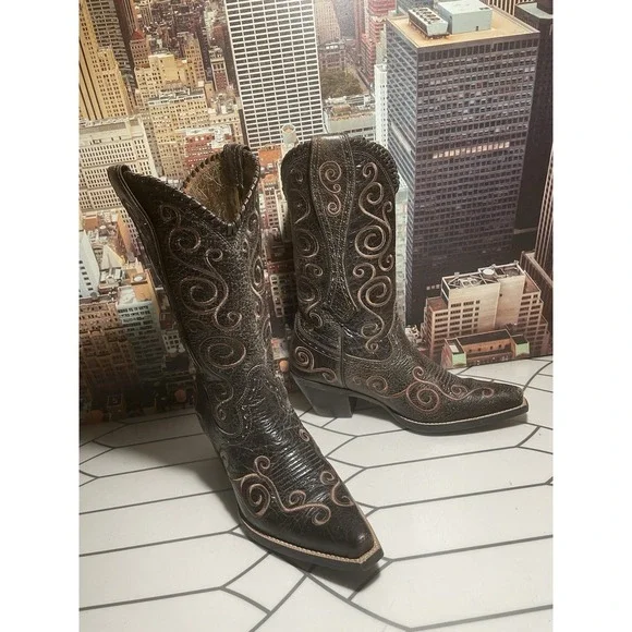 Womens Ariat 10006755 Brown Leather Cowboy Boots 8 B Good Used Condition - Picture 7 of 15
